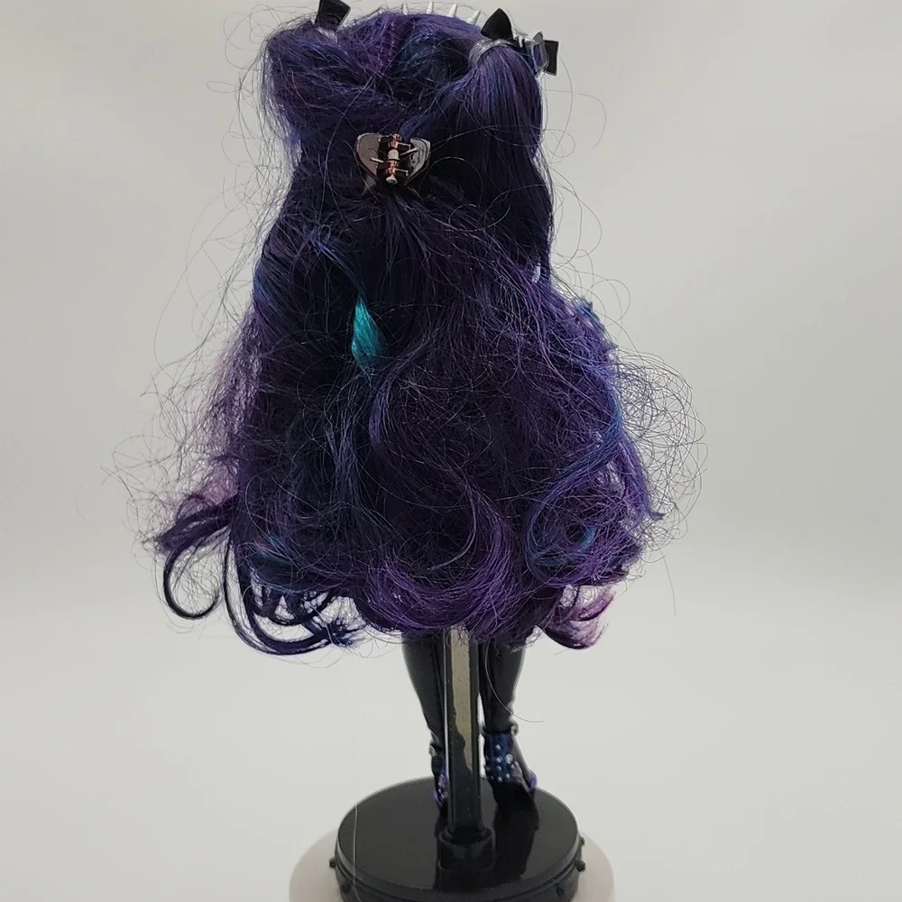 Rainbow High Veronica Storm Fashion‎ Doll